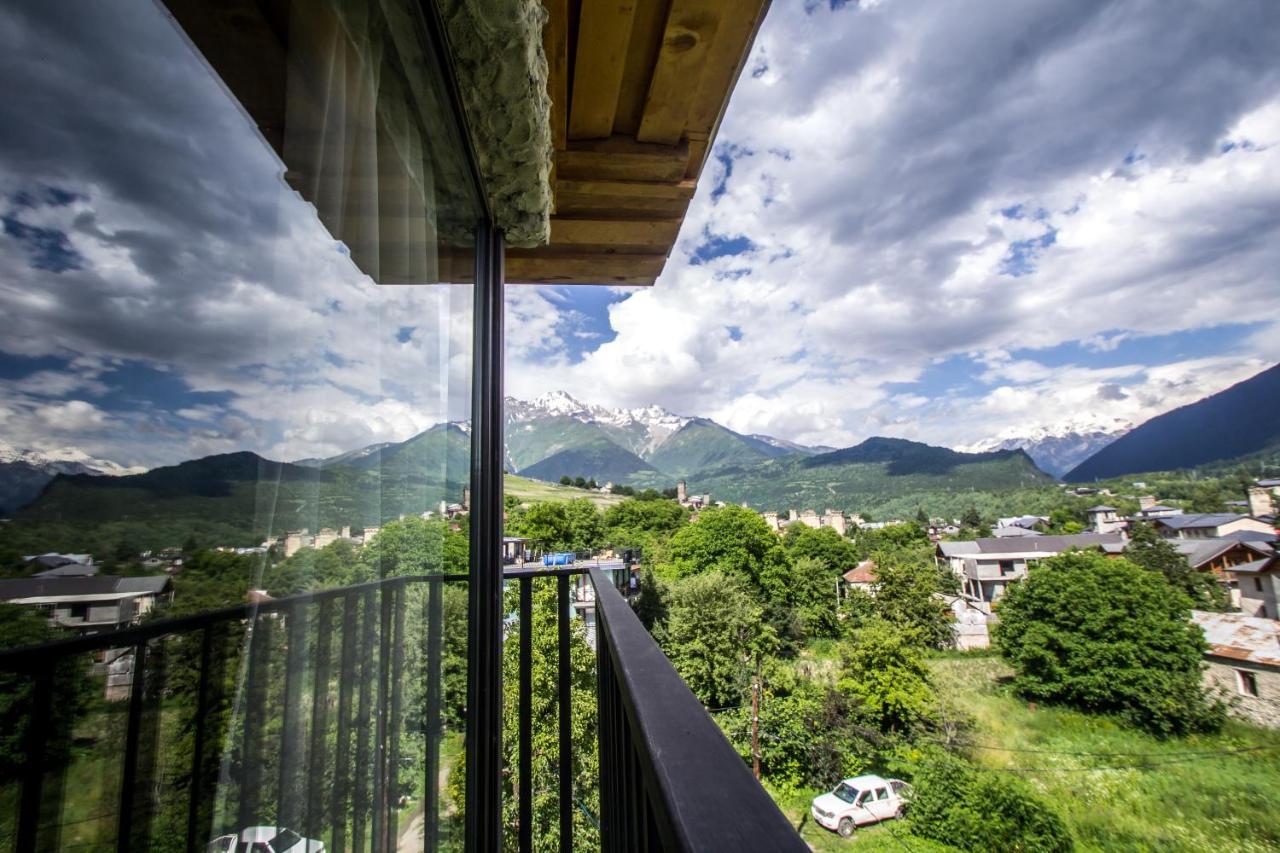 Mestia Hotel Amirani Exterior photo